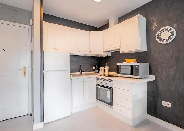 Balcon Del Mar B52 1 Bedroom With Great Terrace And Pool